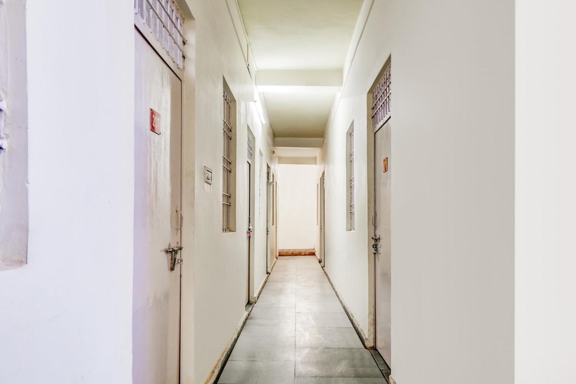 Spot On Siddhi Maa Hotel Gwalior Exterior photo